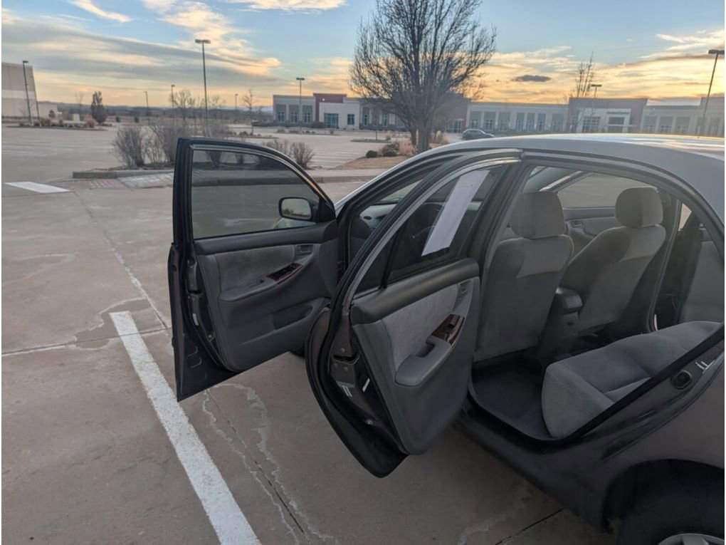 Used 2003 Toyota Corolla LE image 15