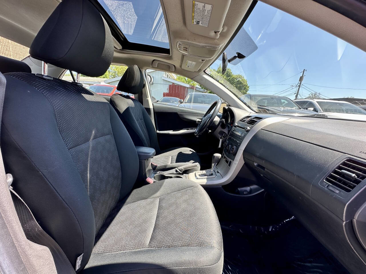 Used 2010 Toyota Corolla FWD image 16