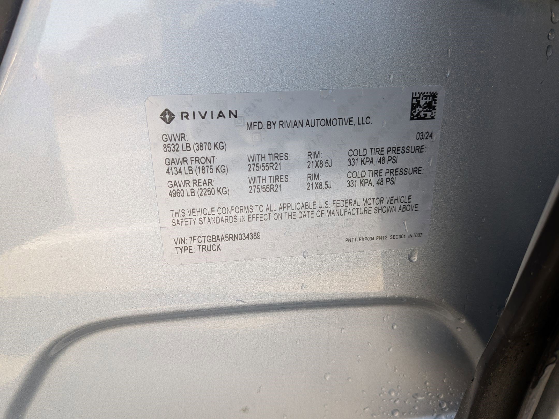 Used 2024 Rivian R1T Adventure image 32