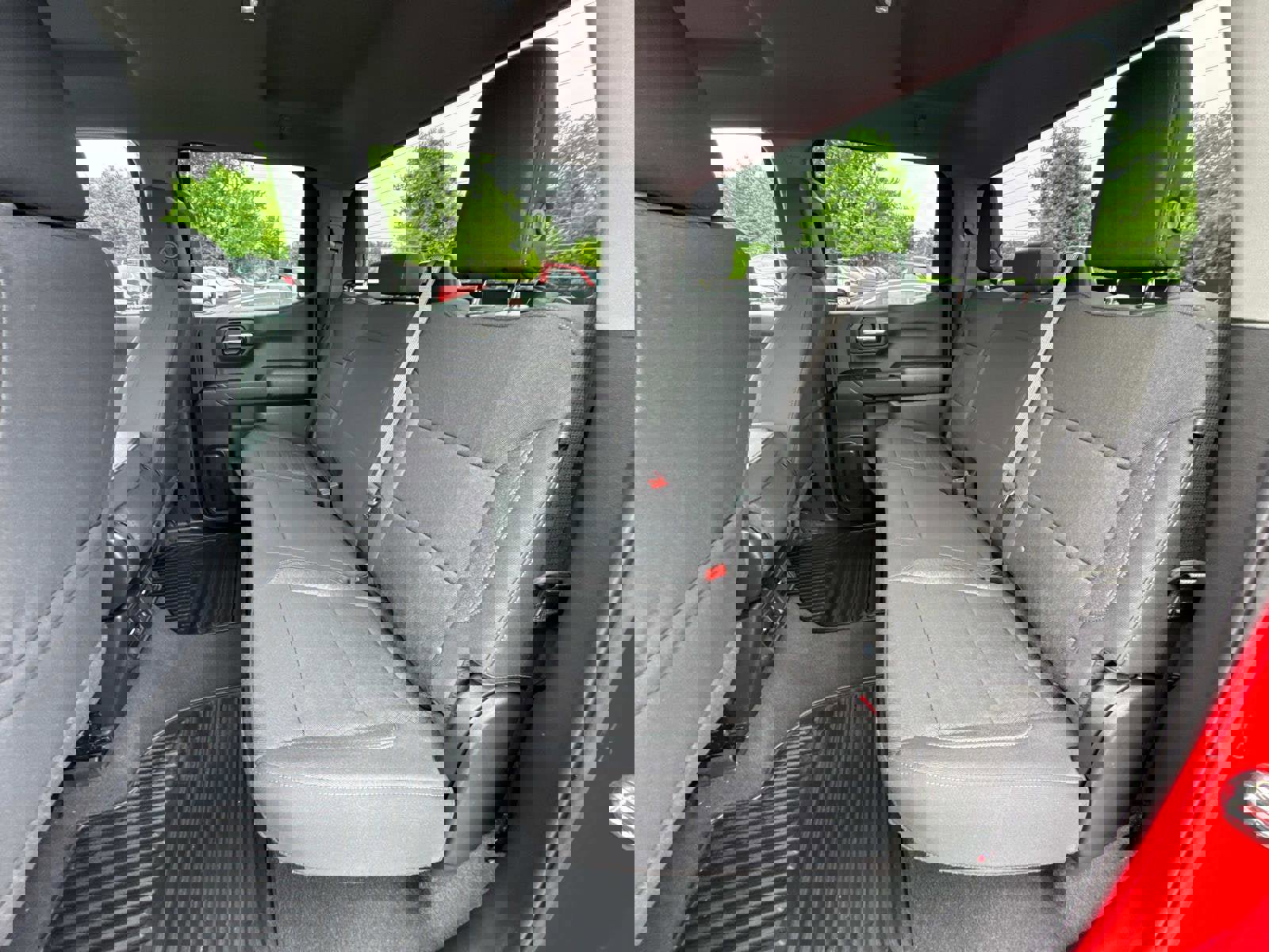 Used 2025 Chevrolet Silverado 1500 Custom image 11