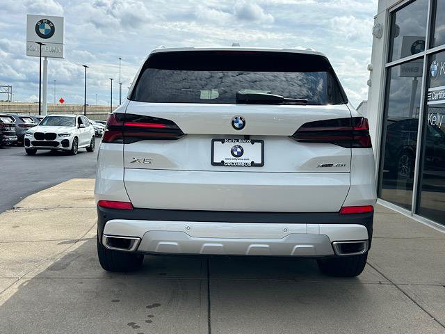 Used 2026 BMW X5 xDrive40i AWD/4WD image 9