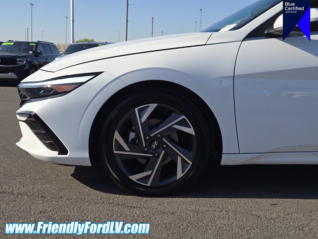 Used 2025 Hyundai Elantra SEL FWD image 10