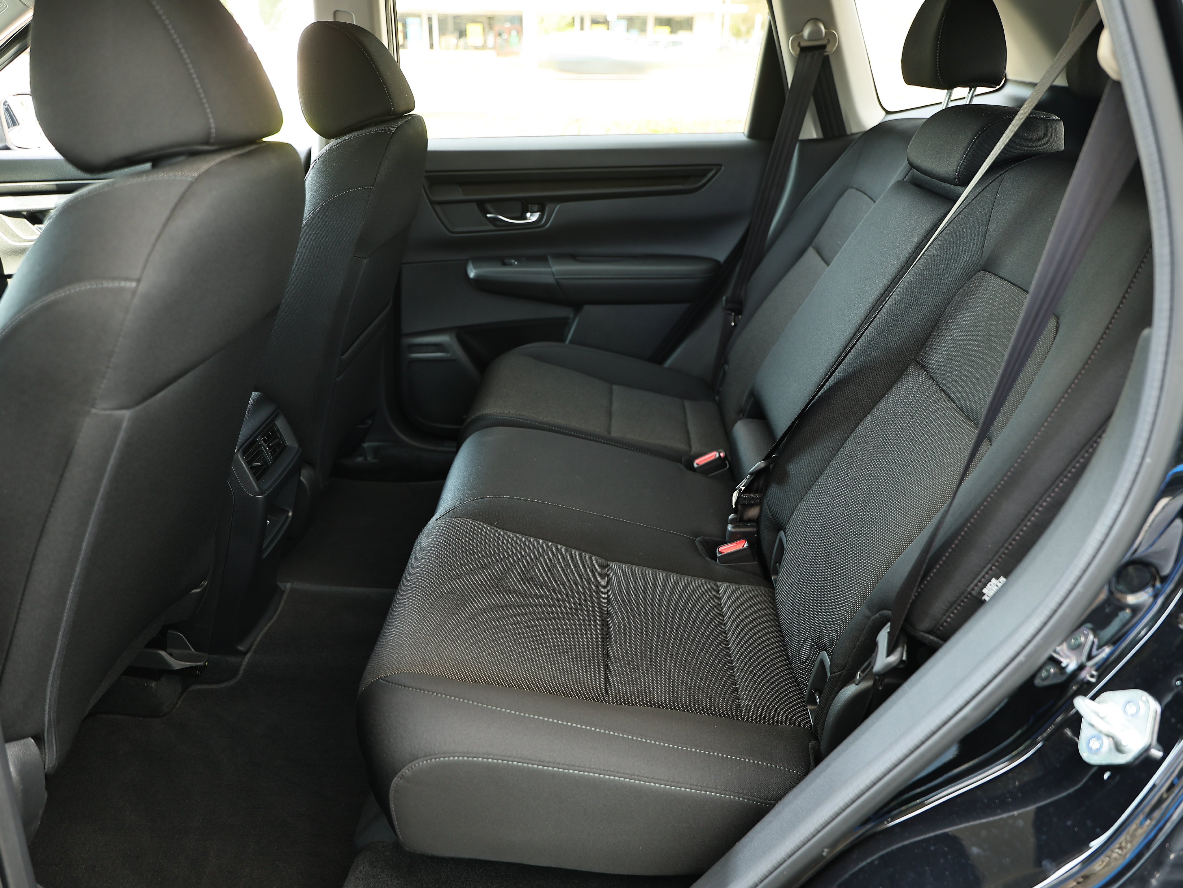 Used 2025 Honda CR-V EX image 27