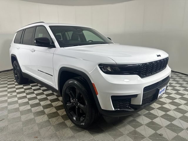 Used 2024 Jeep Grand Cherokee L Altitude AWD/4WD image 1