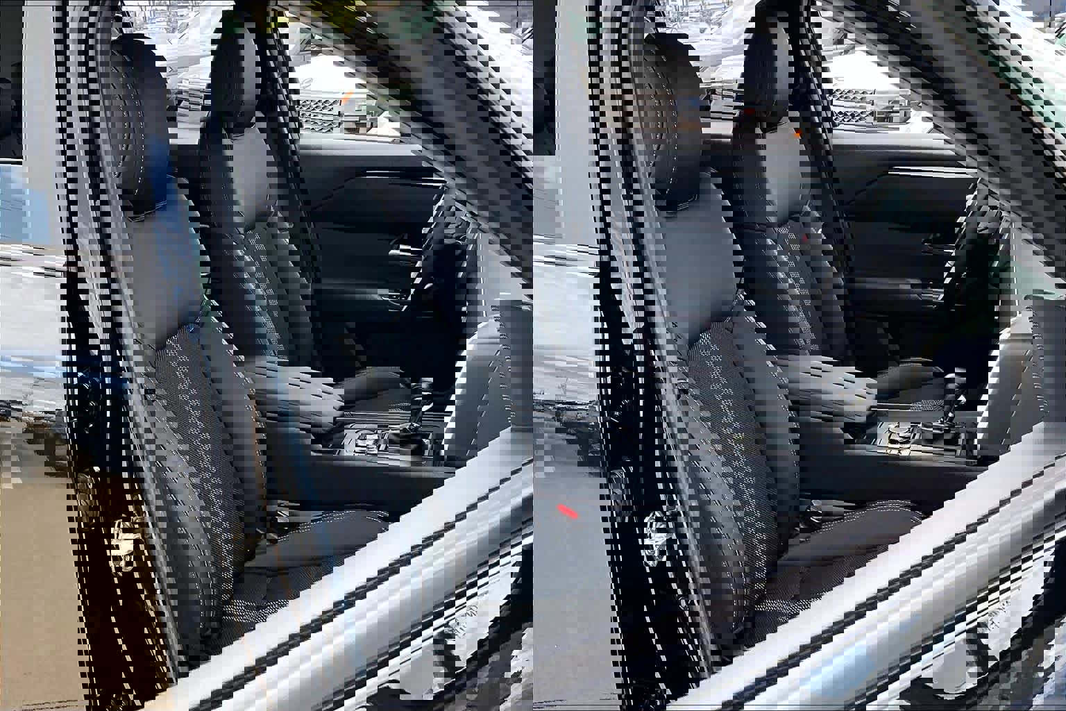 Used 2024 MAZDA CX-50 AWD 2.5 S w/ Weather Package image 9