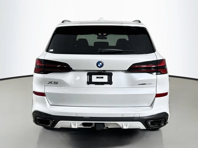 Used 2026 BMW X5 xDrive50e w/ M Sport Package AWD/4WD image 6