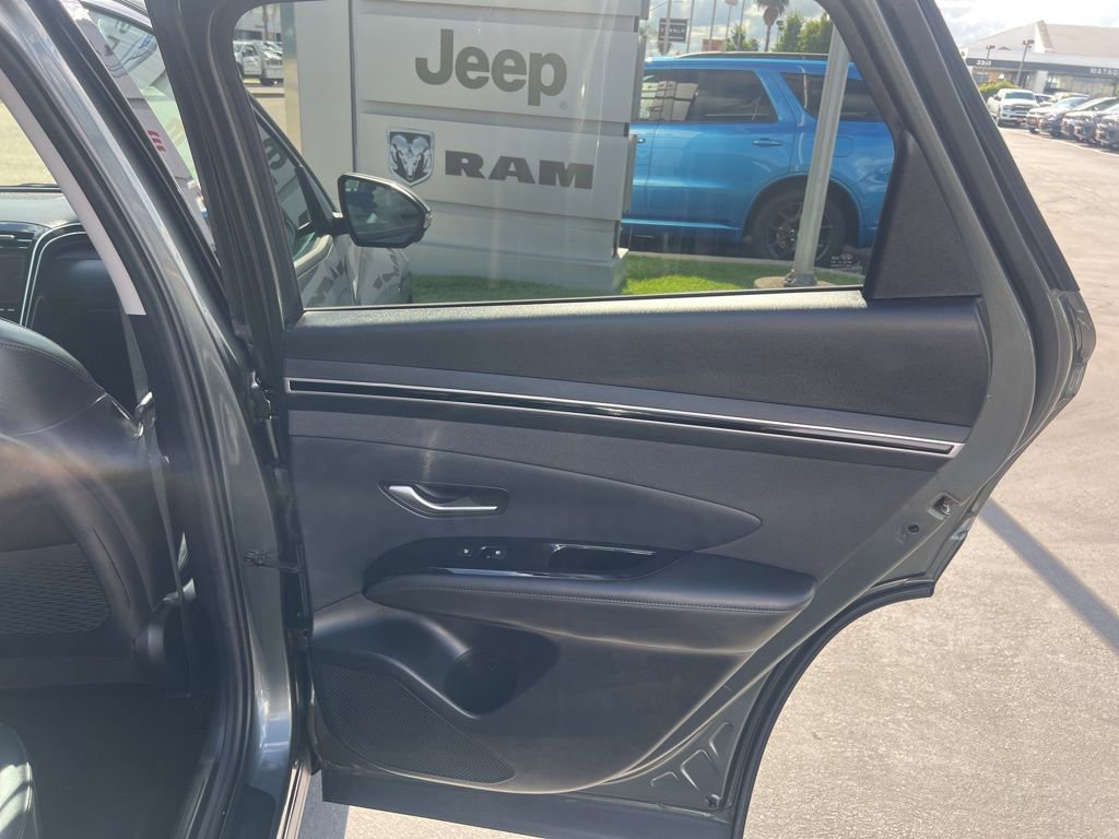 Used 2023 Hyundai Tucson Limited AWD/4WD image 43
