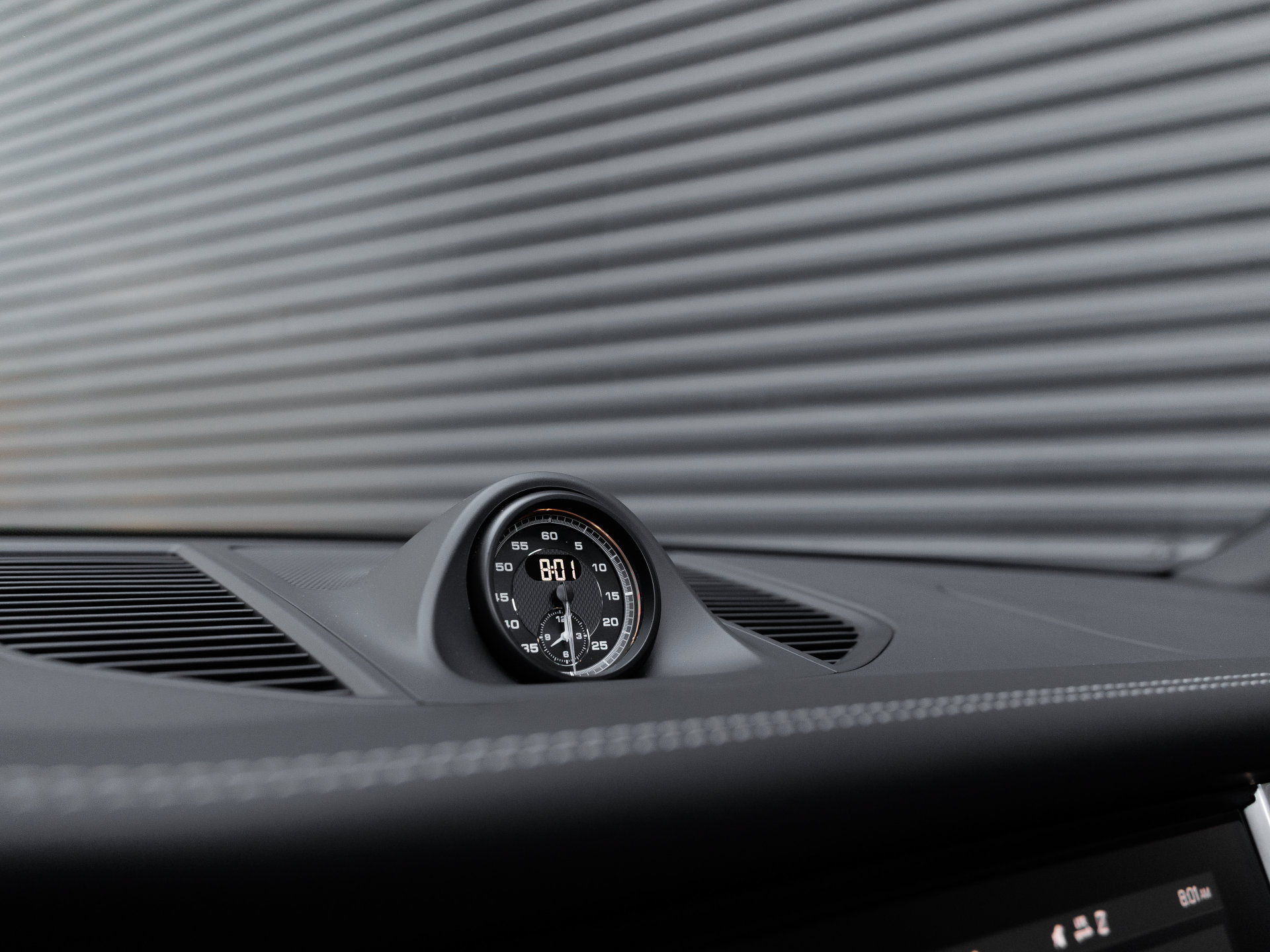 Certified 2026 Porsche Macan Turbo AWD/4WD image 22