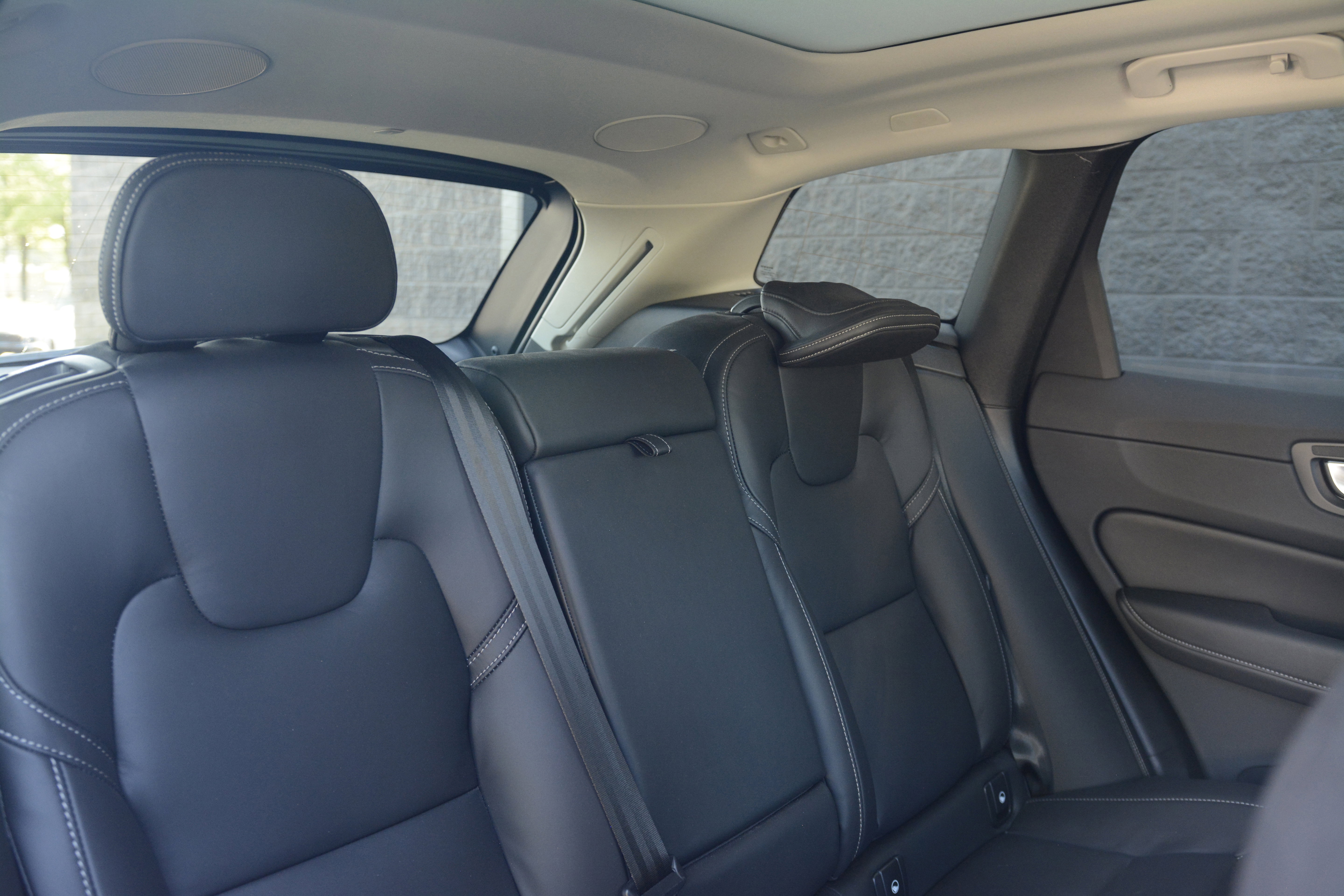 Used 2023 Volvo XC60 T8 Ultimate image 30