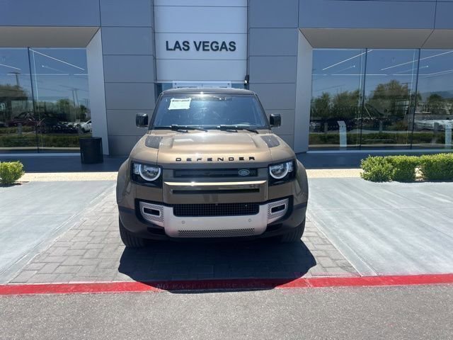 Used 2022 Land Rover Defender 110 AWD/4WD image 2