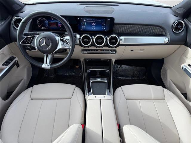 Used 2025 Mercedes-Benz GLB 250 4MATIC image 15