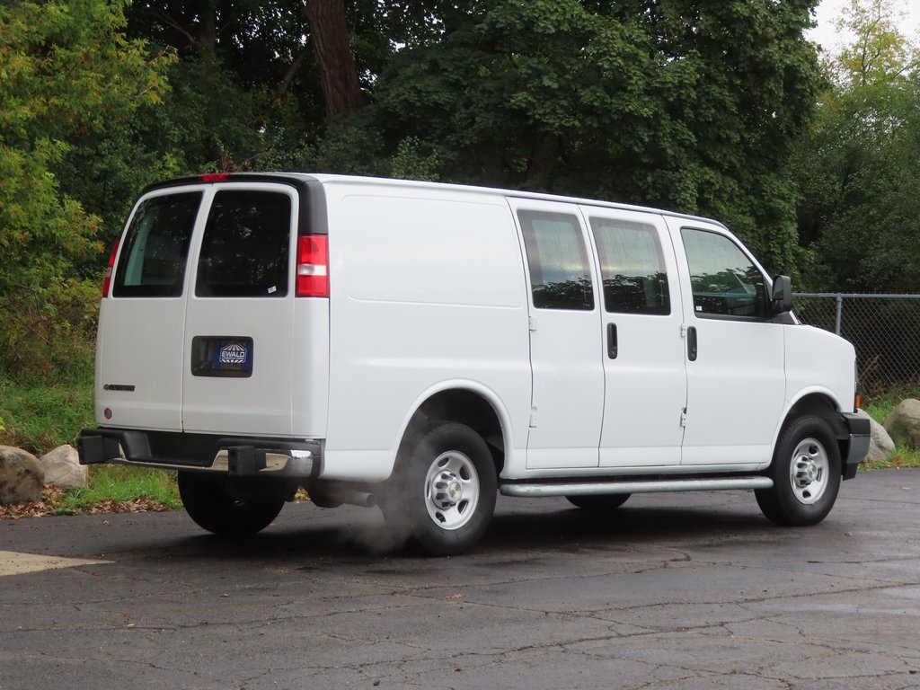 Used 2024 Chevrolet Express 2500 w/ Driver Convenience Package image 3