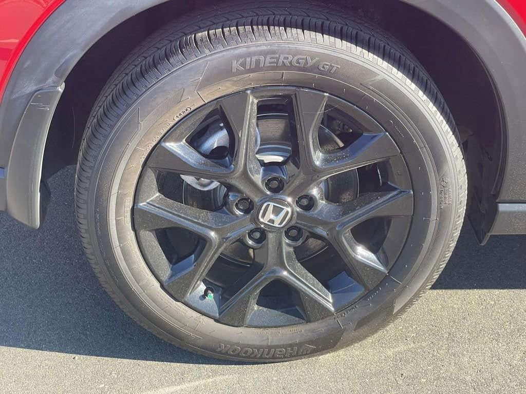 Used 2025 Honda HR-V Sport image 11