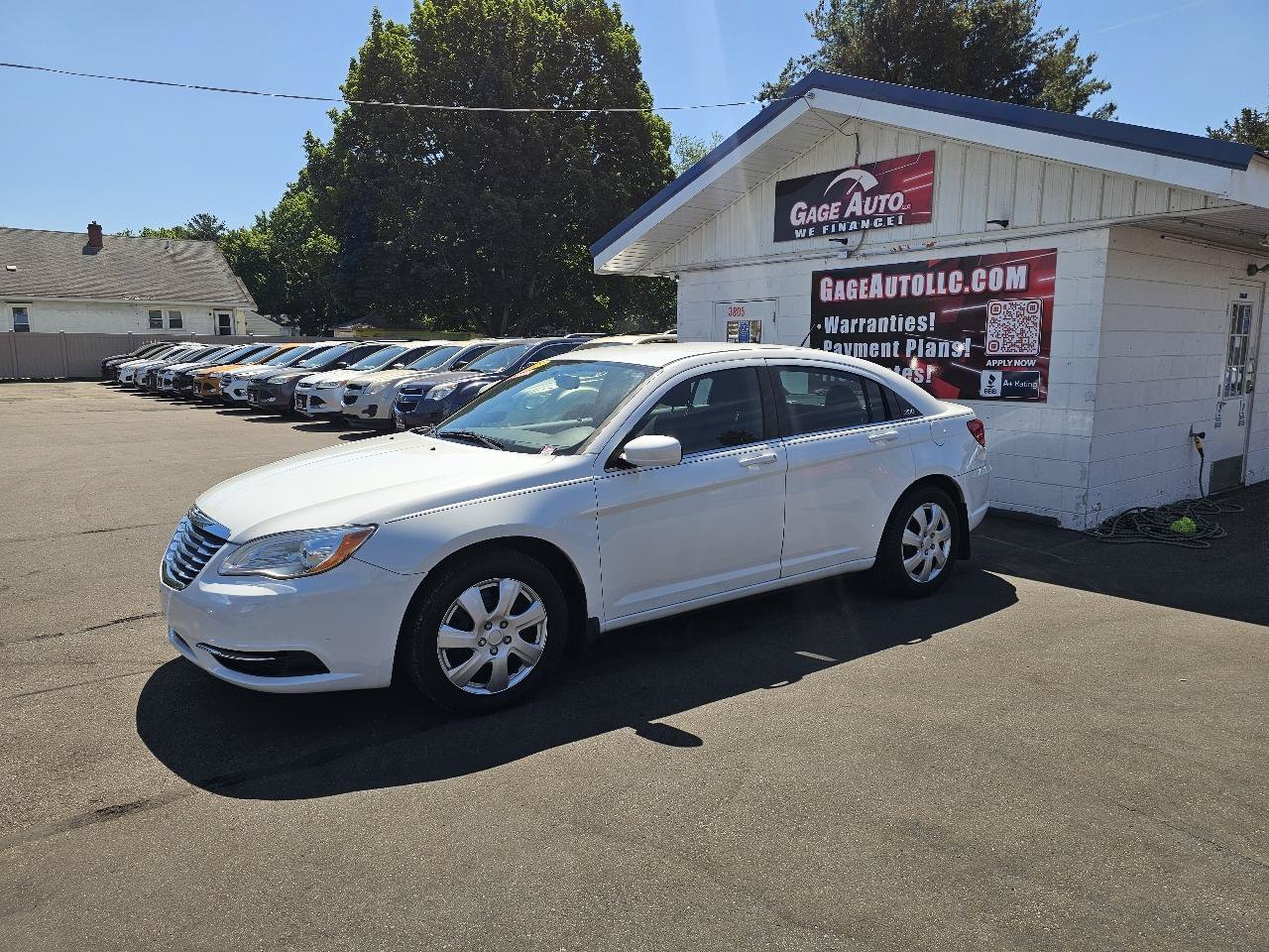 Used 2013 Chrysler 200 LX FWD image 5