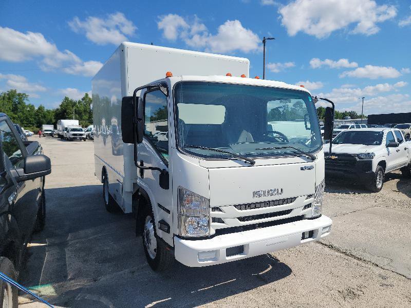 Used 2019 Isuzu NPR RWD image 2