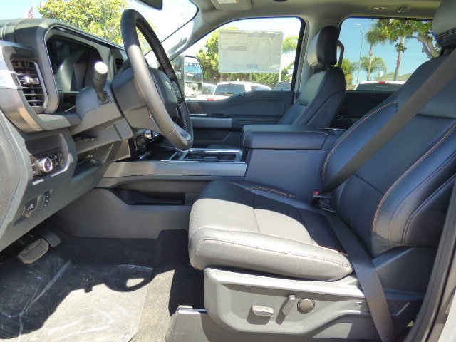 New 2025 Ford F350 Lariat w/ Lariat Ultimate Package image 32
