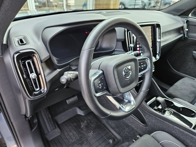 Certified 2023 Volvo XC40 Recharge Plus w/ Protection Package Premier AWD/4WD image 19