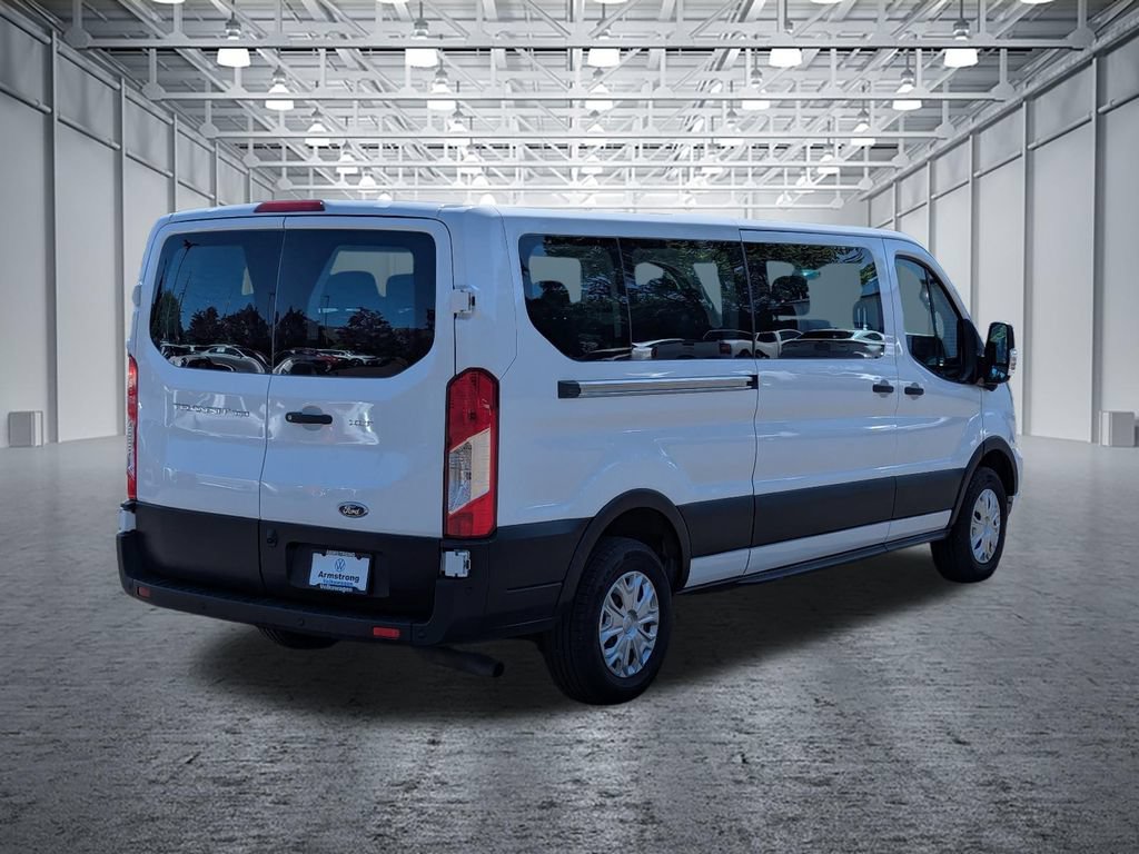 Used 2023 Ford Transit 350 XLT RWD image 5