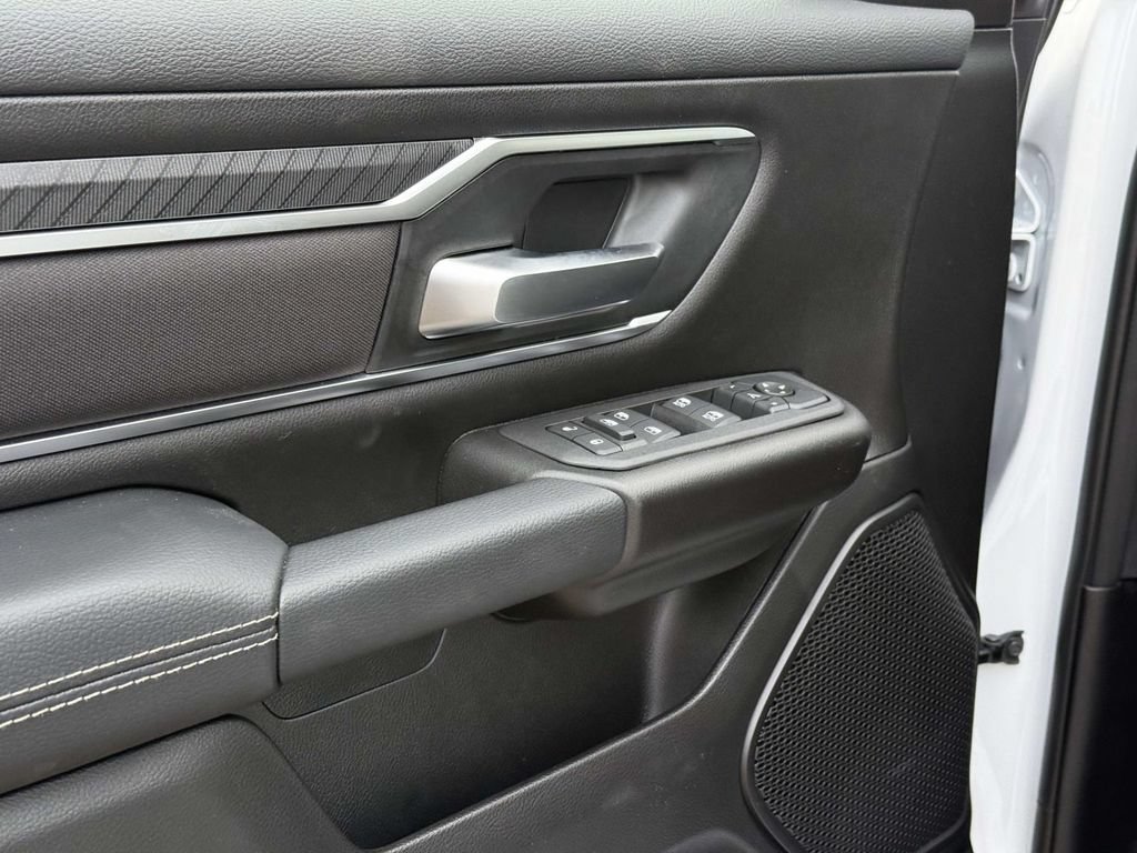 New 2026 RAM 1500 Big Horn AWD/4WD image 32