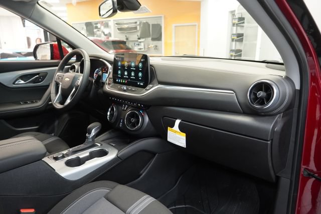 New 2026 Chevrolet Blazer LT w/ Convenience Package AWD/4WD image 40