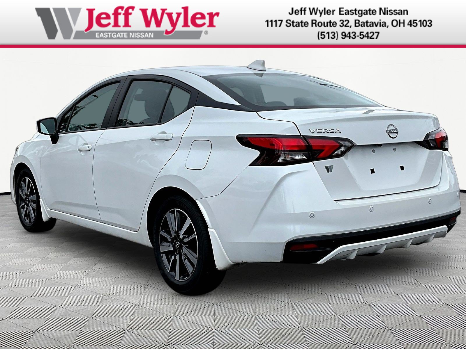 New 2025 Nissan Versa SV w/ Trunk Package FWD image 4