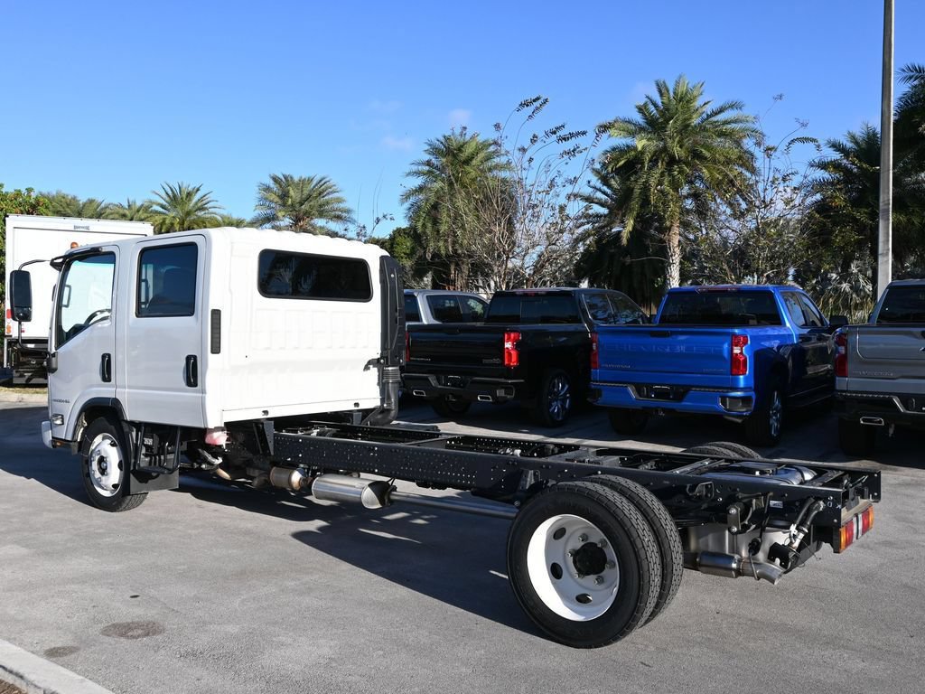 New 2025 Chevrolet Low Cab Forward RWD image 4