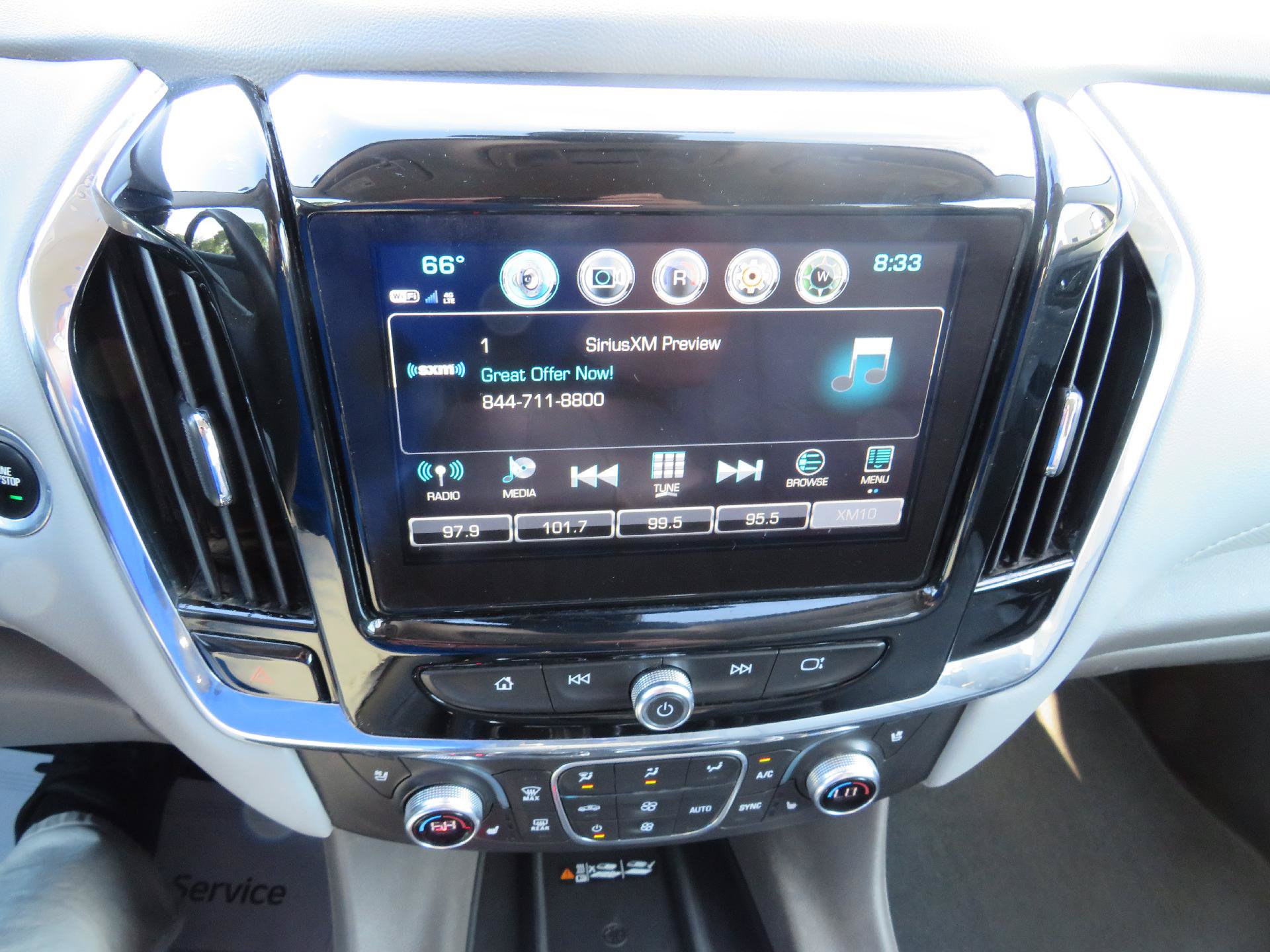 Used 2018 Chevrolet Traverse Premier AWD/4WD image 6