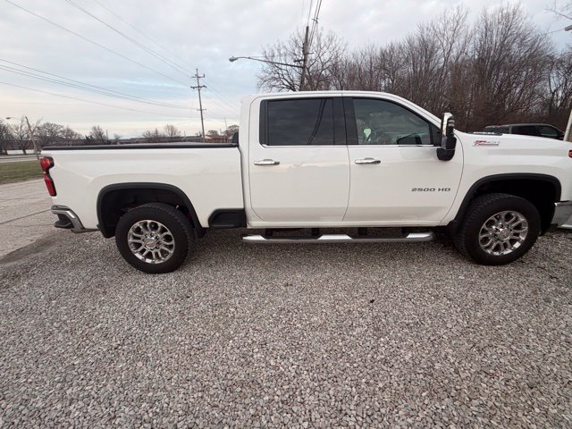 Used 2025 Chevrolet Silverado 2500 LTZ w/ LTZ Plus Package AWD/4WD image 4