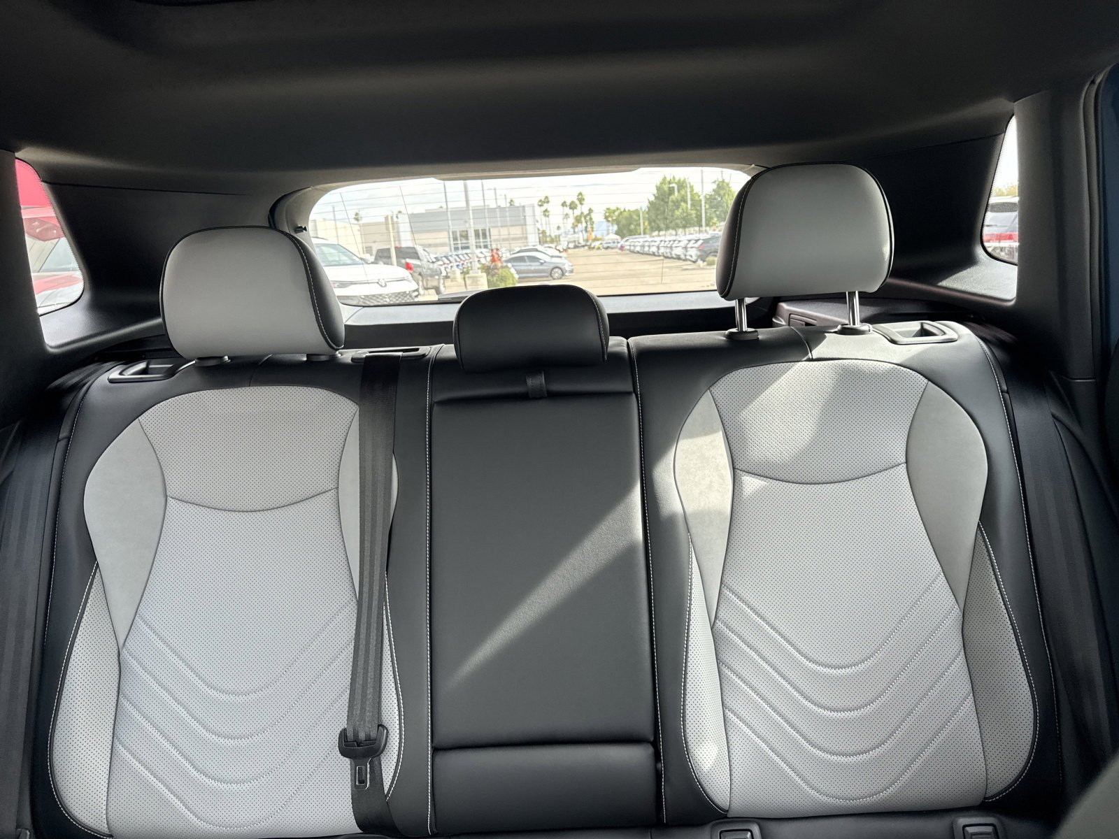 New 2026 Volkswagen Tiguan SE R-Line image 15