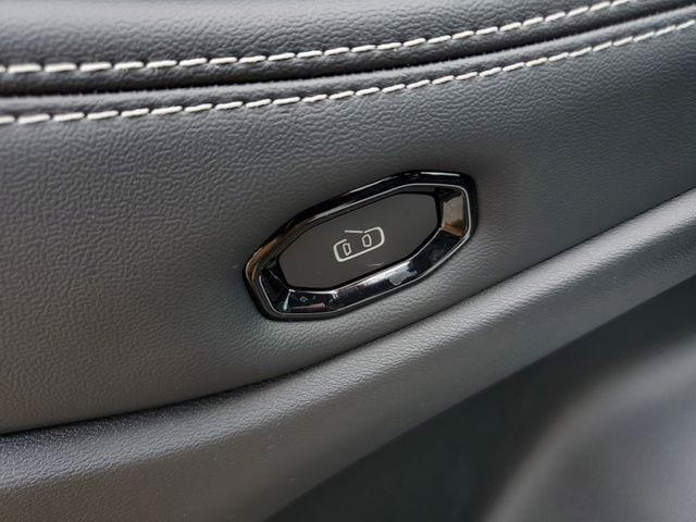 New 2026 Jeep Cherokee Laredo AWD/4WD image 24