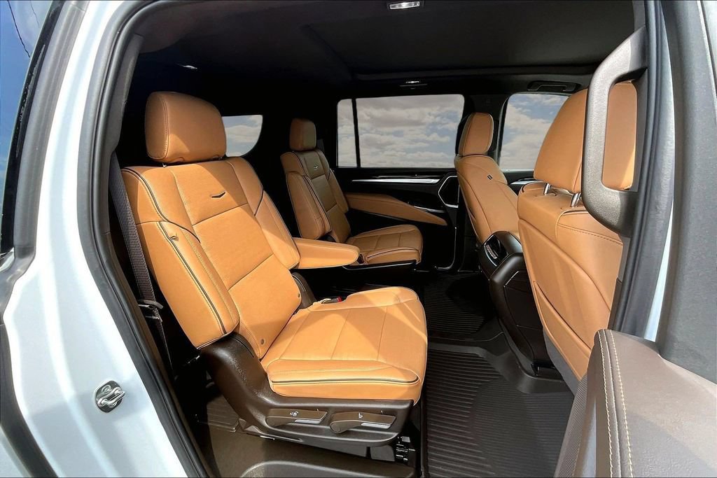 Certified 2026 Cadillac Escalade ESV Luxury w/ Touring Package AWD/4WD image 25