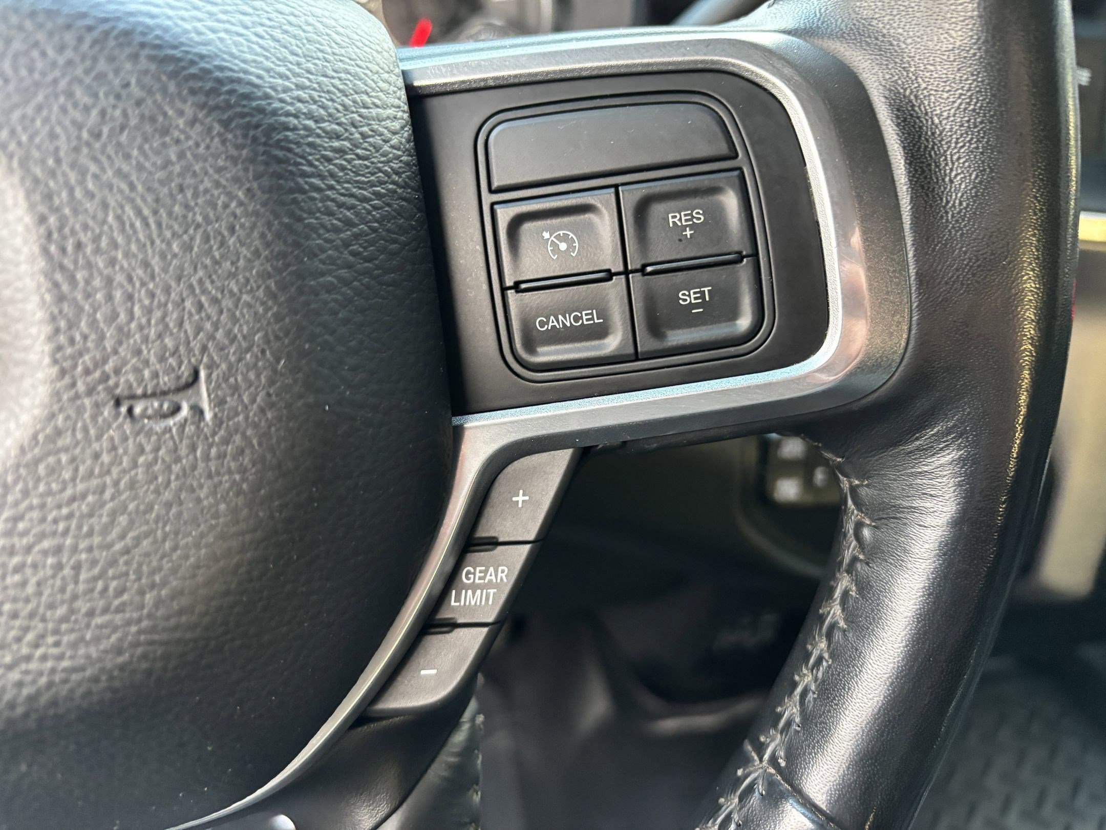 Used 2020 RAM 2500 Laramie image 30
