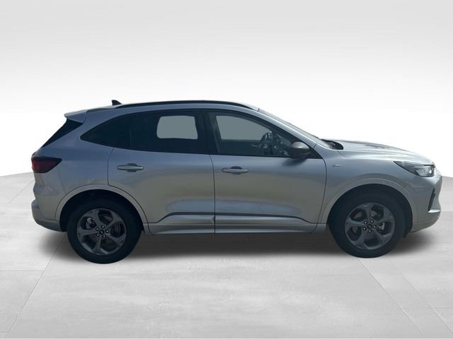 Used 2024 Ford Escape ST-Line image 11