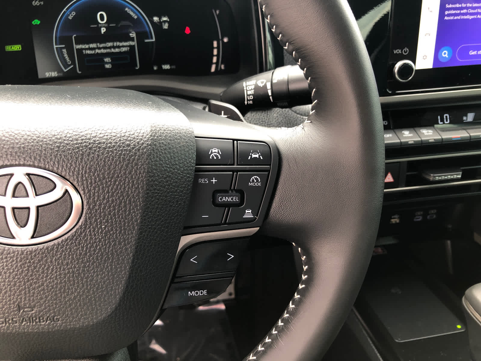 Certified 2025 Toyota Camry SE image 9