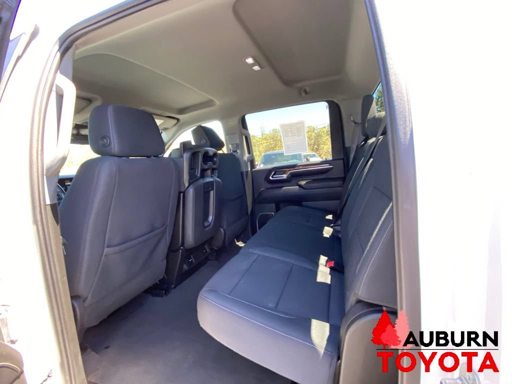 Used 2024 Chevrolet Silverado 2500 LT AWD/4WD image 25