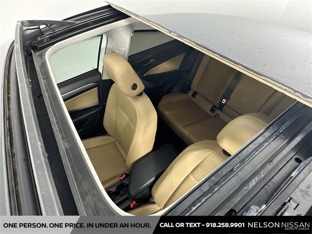 Used 2020 Volkswagen Jetta SE w/ SE Cold Weather Package image 21