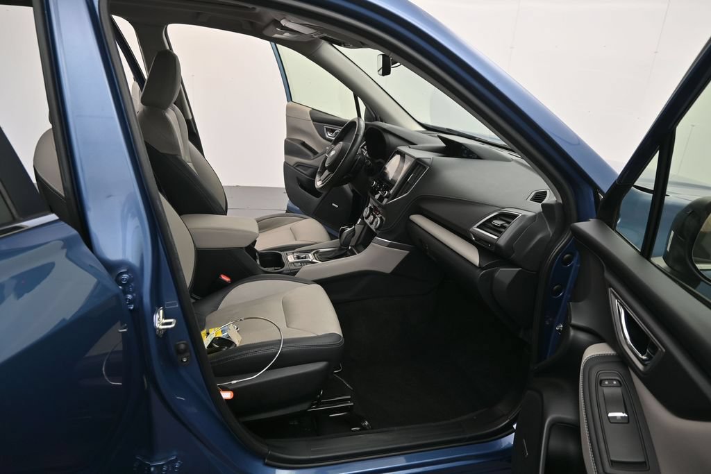 Used 2022 Subaru Forester Limited w/ Popular Package #3 AWD/4WD image 25