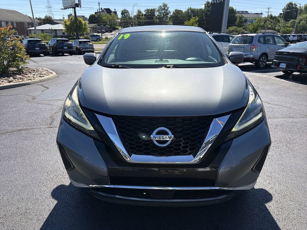 Used 2019 Nissan Murano S FWD image 2