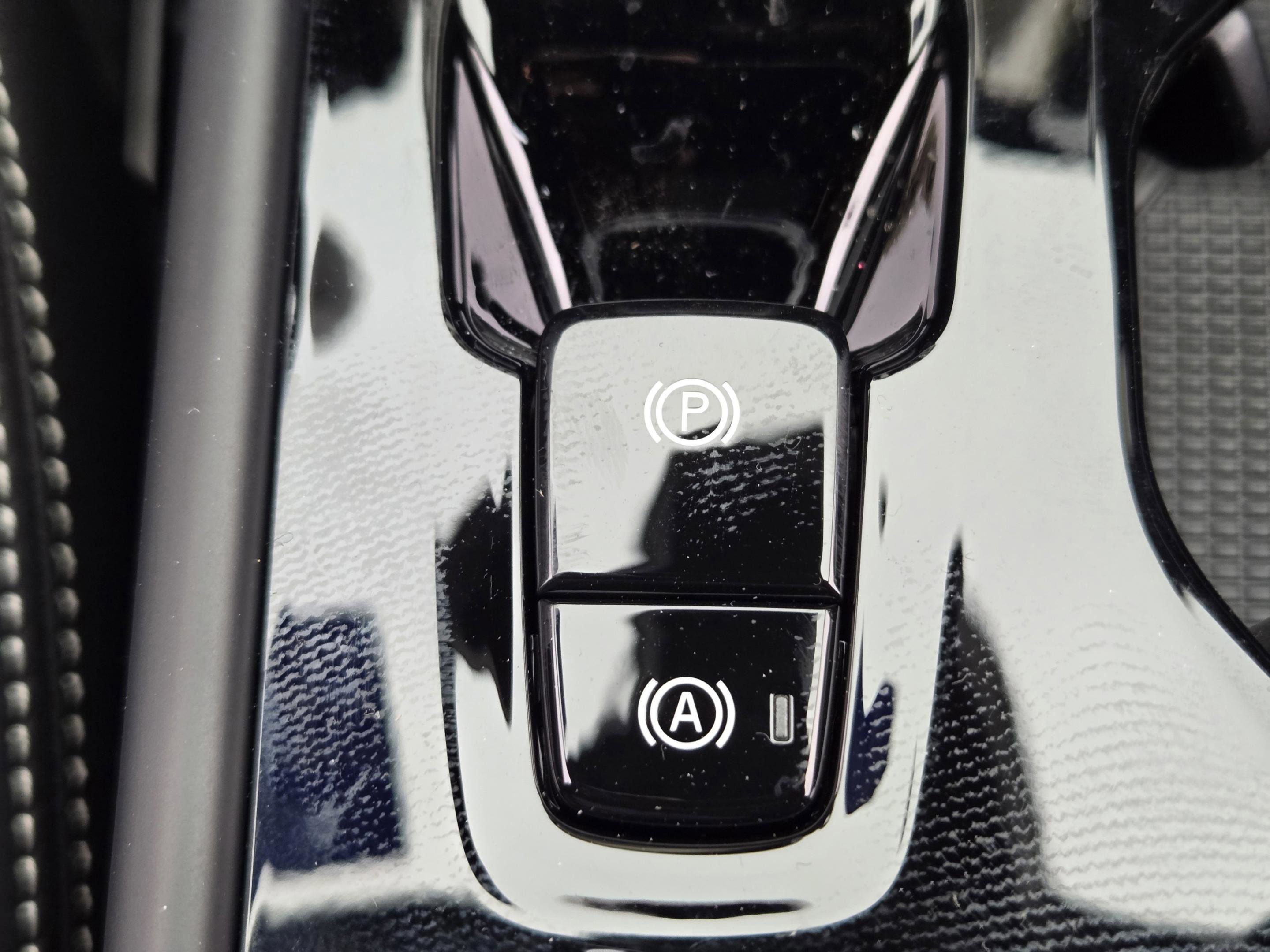 New 2026 Volvo XC40 B5 Ultra w/ Protection Package Premier AWD/4WD image 35