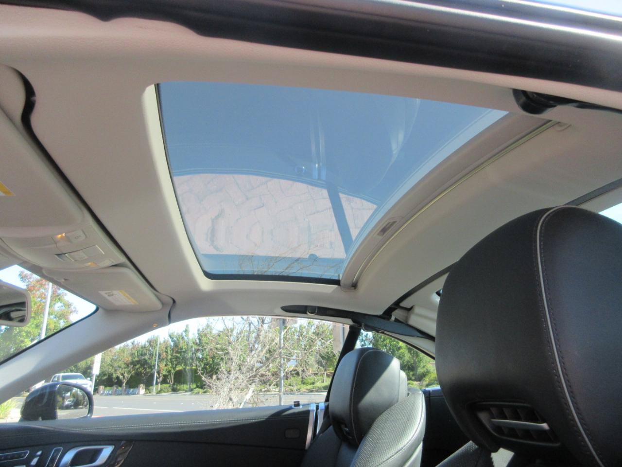 Used 2017 Mercedes-Benz SL 550 image 62