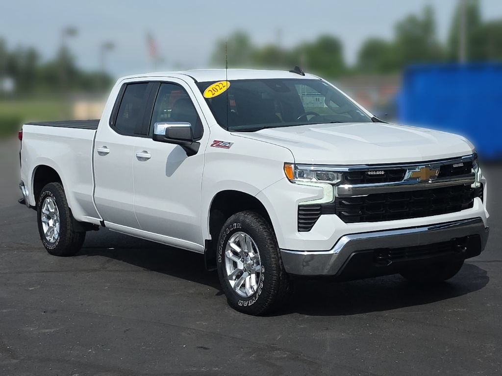 Used 2022 Chevrolet Silverado 1500 LT AWD/4WD image 11