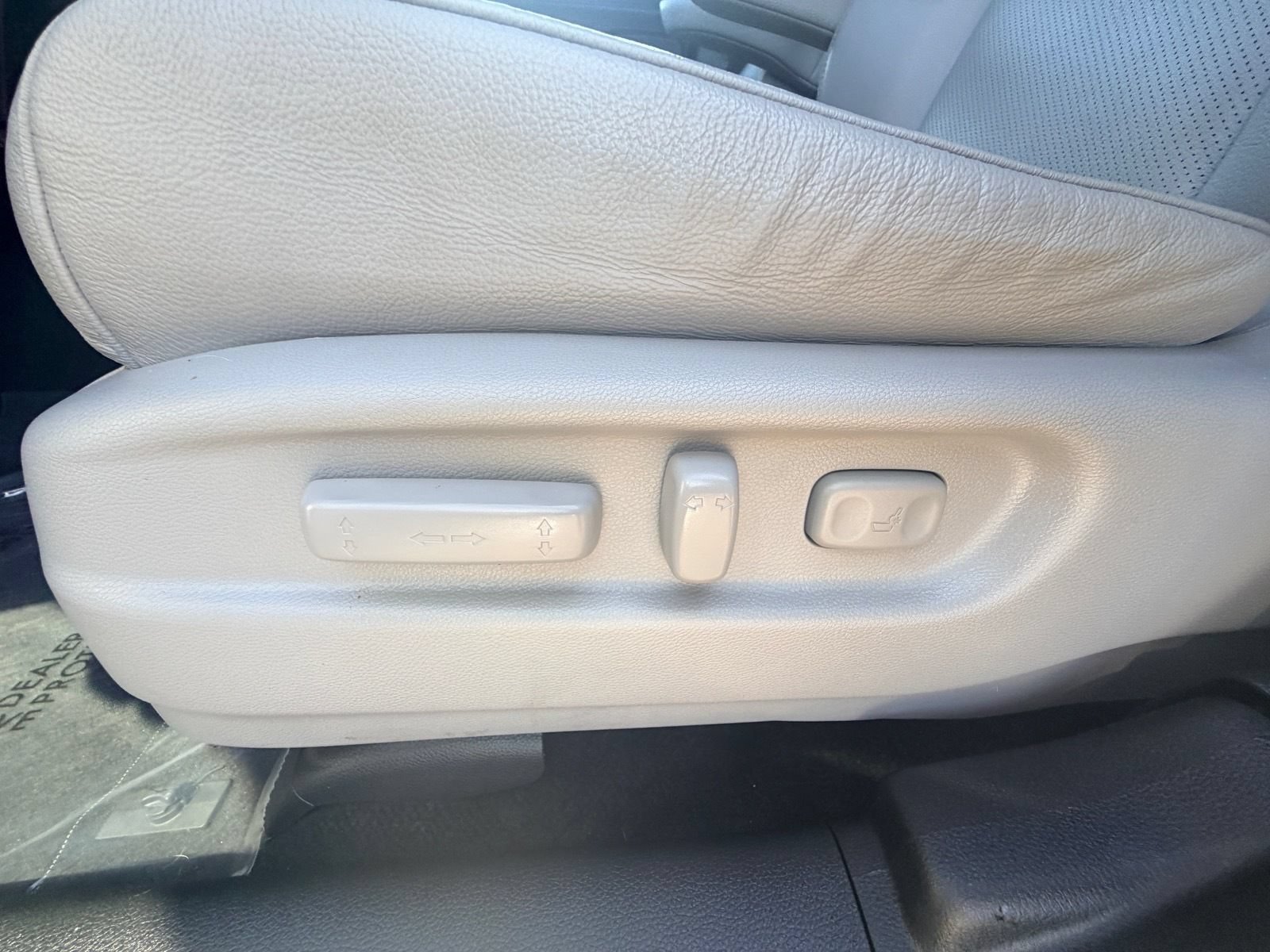 Used 2023 Honda Passport EX-L image 17