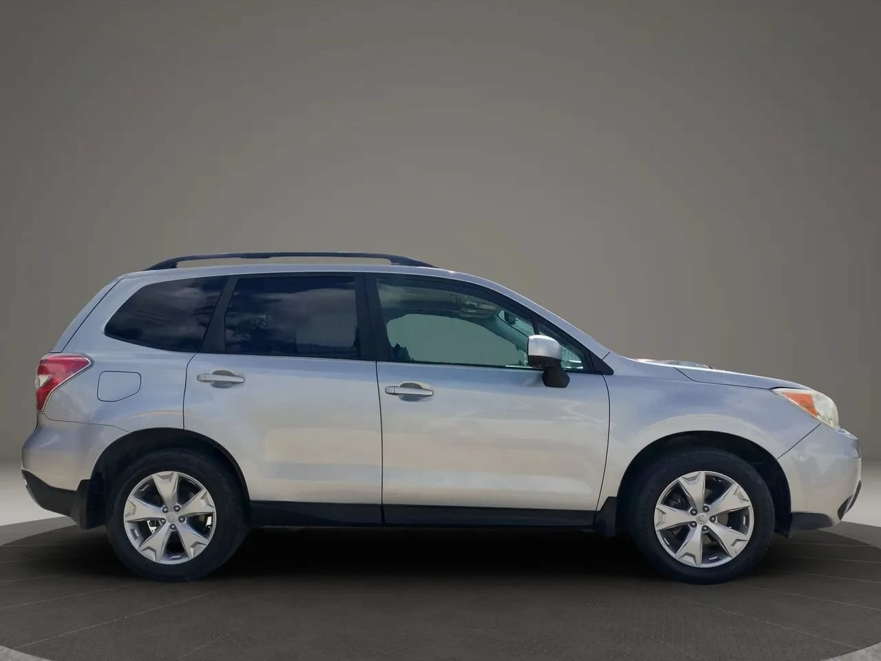 Used 2014 Subaru Forester 2.5i Premium AWD/4WD image 10
