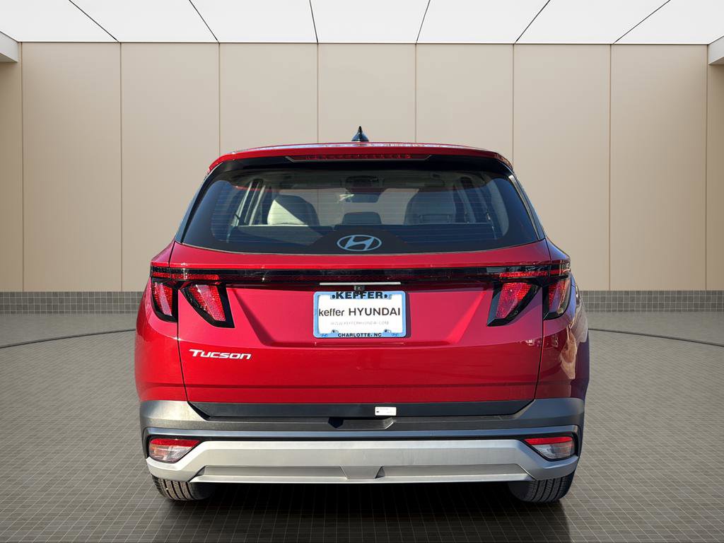 Certified 2025 Hyundai Tucson SE FWD image 4