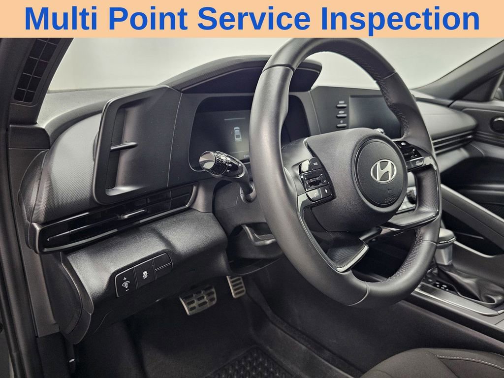 Used 2025 Hyundai Elantra Sport w/ Cargo Package FWD image 11