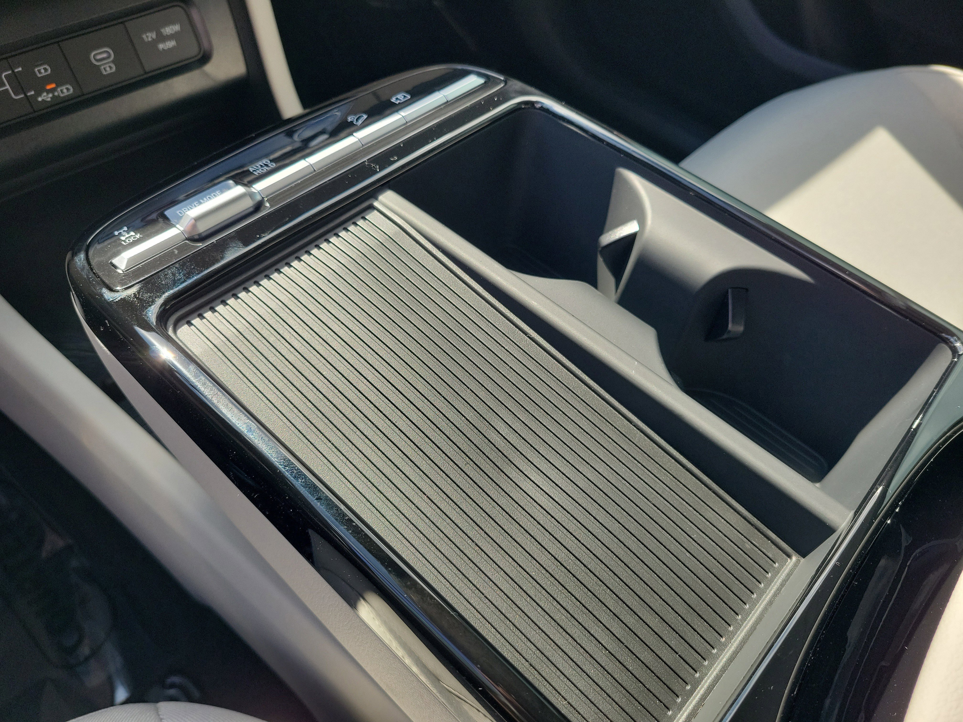 New 2026 Hyundai Tucson Blue SE image 32