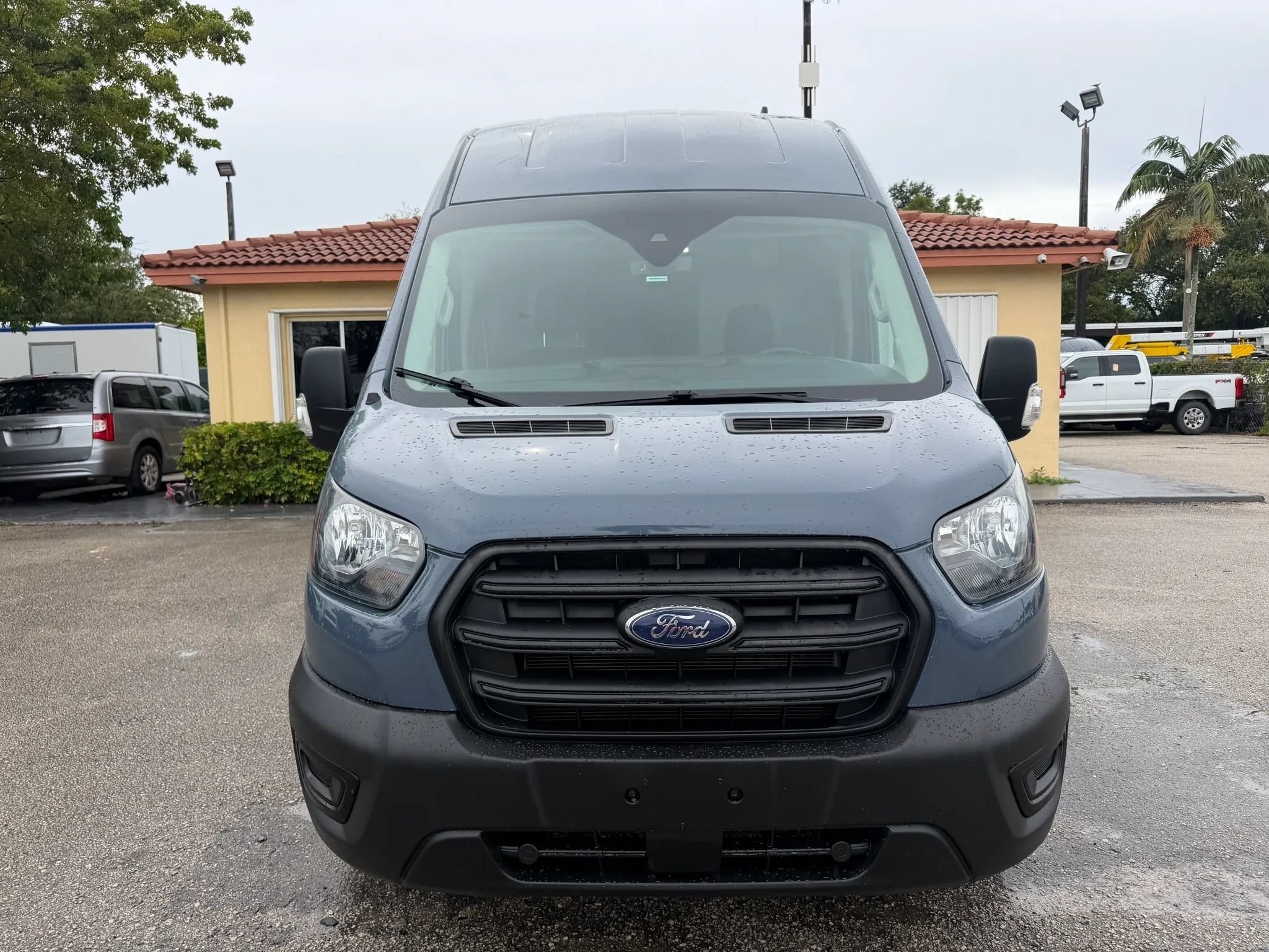 Used 2020 Ford Transit 250 148 High Roof Extended RWD image 9