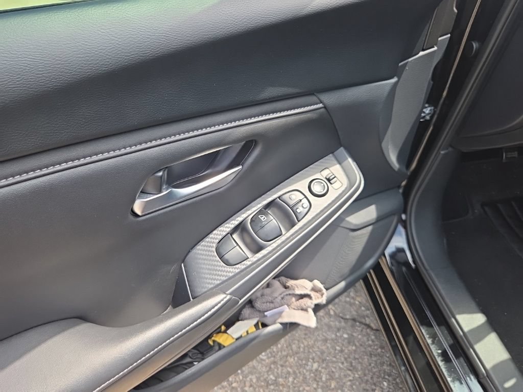 Used 2023 Nissan Sentra SV w/ All-Weather Package FWD image 12