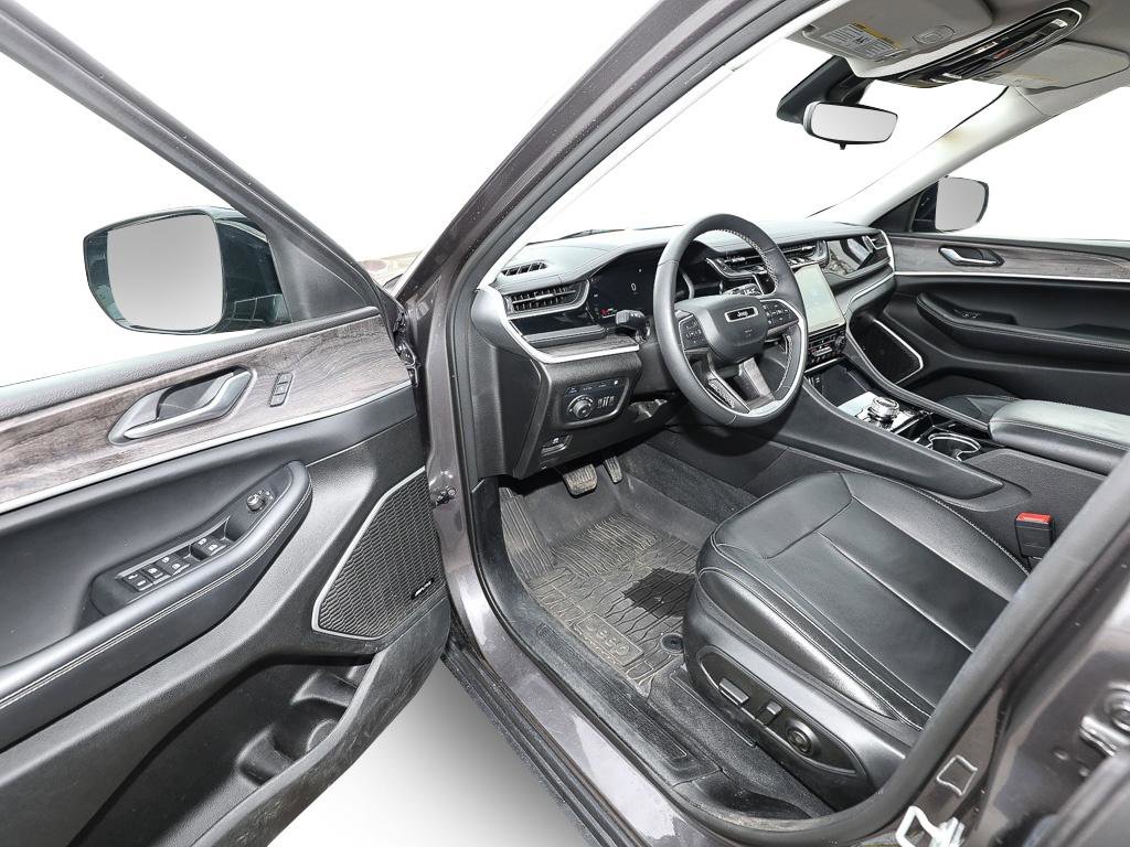 Used 2022 Jeep Grand Cherokee Limited 4xe image 10