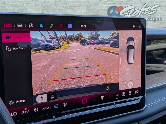 Used 2025 Volkswagen Tiguan SEL R-Line AWD/4WD image 22